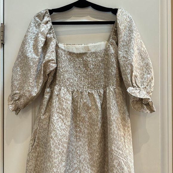 Elegant Cream Floral Women's Dress ⭐️ - Picture 5 of 6